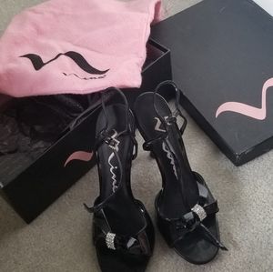 Patent leather Nina heels